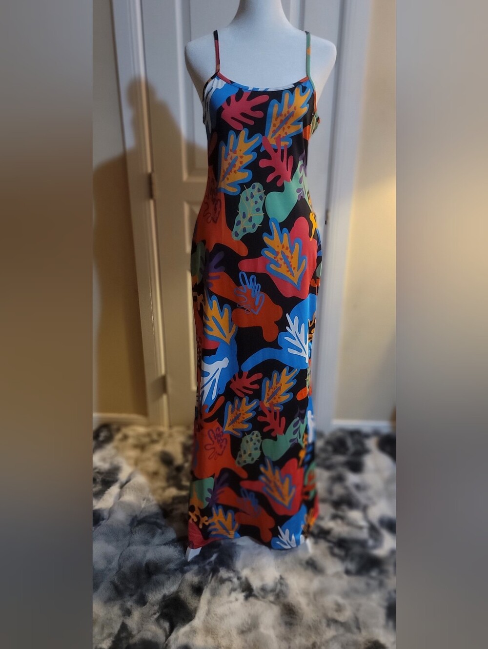Vibrant Multicolor Leaf-Print Maxi Dress